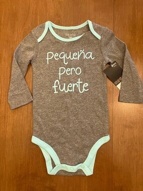 18M Bodysuit, Gray & Mint Long-Sleeve. Spanish “pequeña pero fuerte”